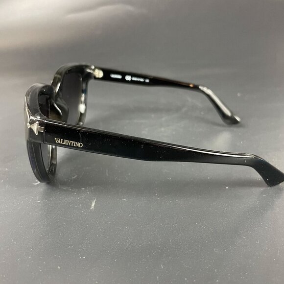 Valentino Gradient Oversize Black Acetate Sunglasses Silver Tone Rockstuds V724S - Picture 5 of 11
